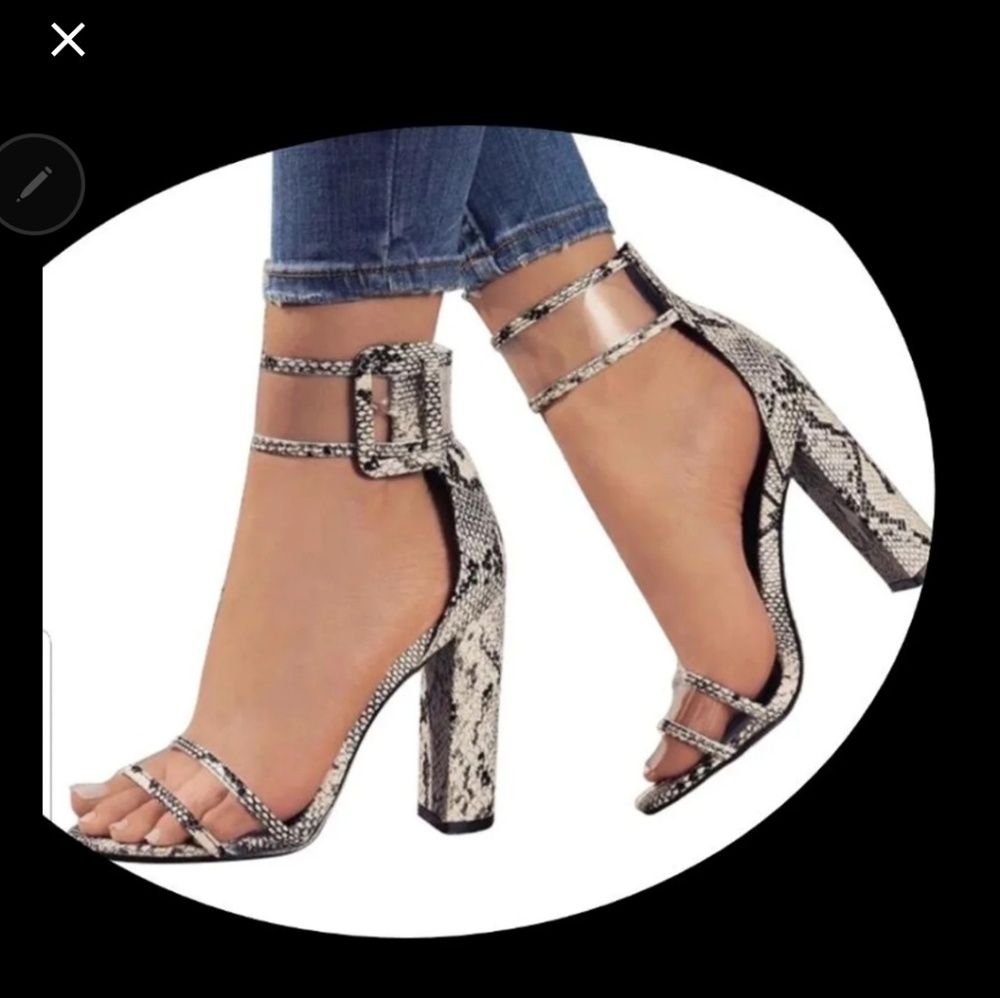 Leopard pumps